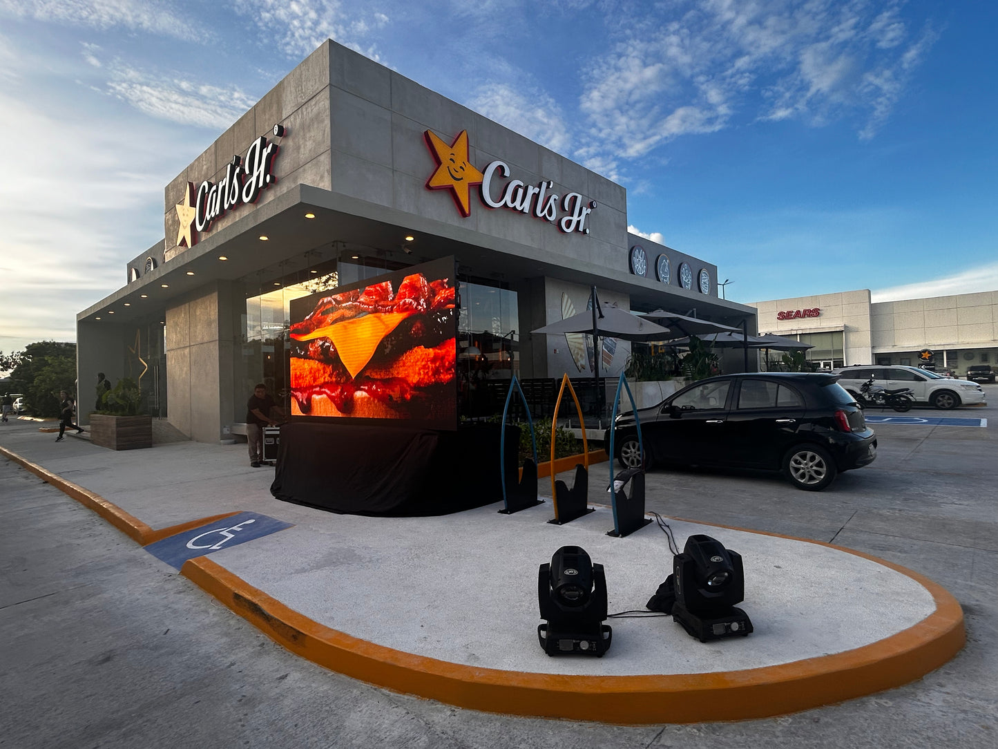 Pantallas LED y Publicidad OOH